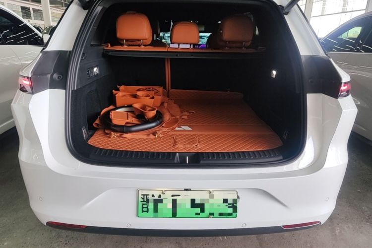 Used Li Auto L6 2025 Pro Smart Refresh Edition Trunk