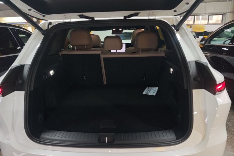 Used Li Auto L6 2025 Pro Smart Refresh Edition Trunk