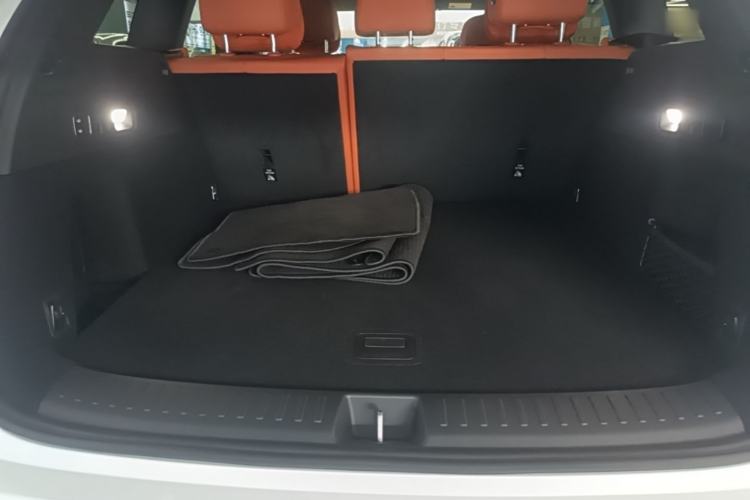 Used Li Auto L6 2025 Max Smart Refresh Edition Trunk