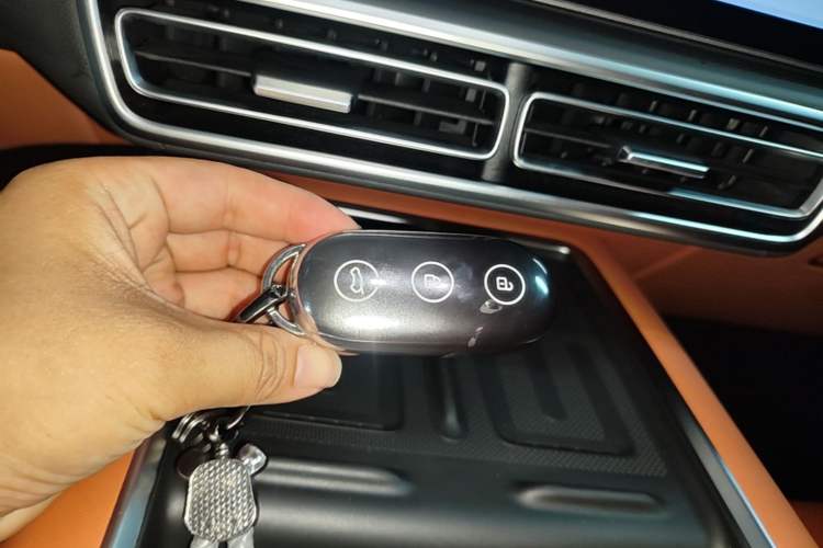 Used Li Auto L6 2025 Max Smart Refresh Edition Vehicle Key
