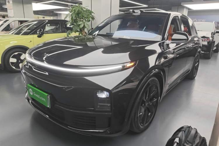 Used Li Auto L7 2023 Max model Guazi used car, China used car export, Used car for sale, Used Li Auto cars, Cheapest cars for sale
