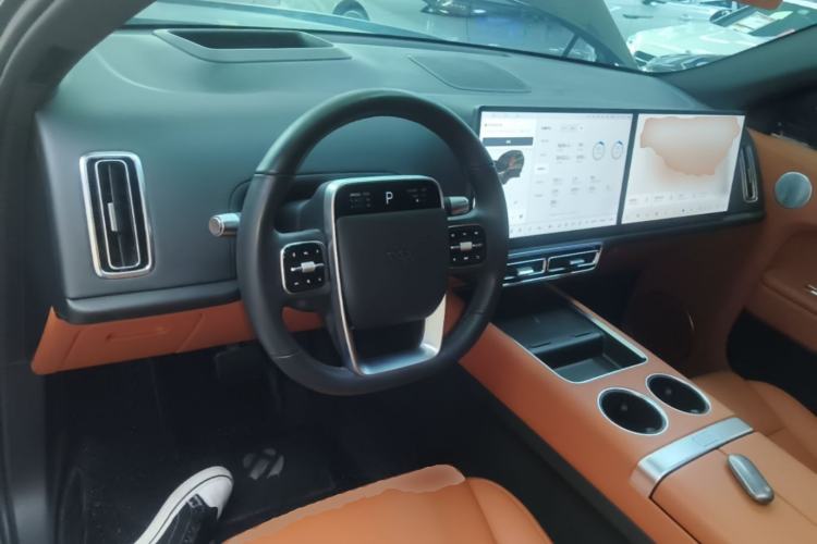 Used Li Auto L7 2023 Max model Center Console