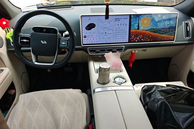 Used Li Auto L7 2023 Pro Model Center Console