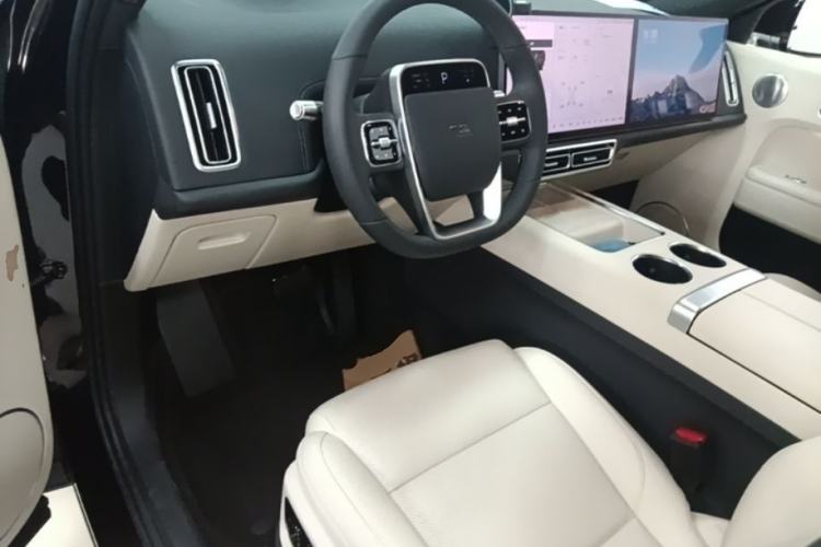 Used Li Auto L7 2023 Max model Center Console