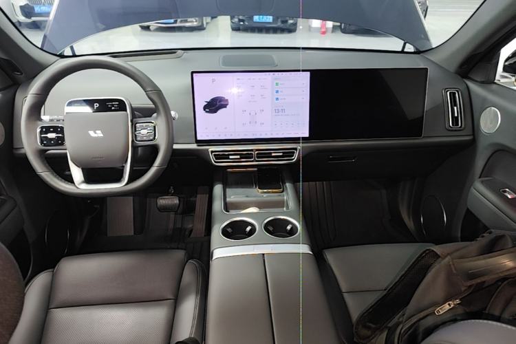 Used Li Auto L7 2023 Pro Model Center Console