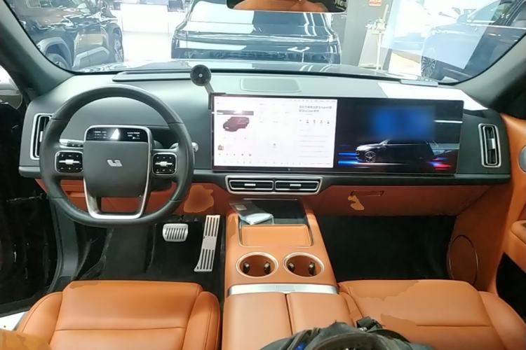 Used Li Auto L7 2023 Pro Model Center Console