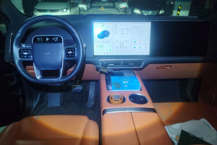 Used Li Auto L7 2023 Pro Model Center Console