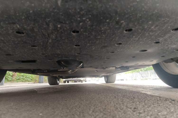 Used Li Auto L7 2023 Pro Model Chassis Front