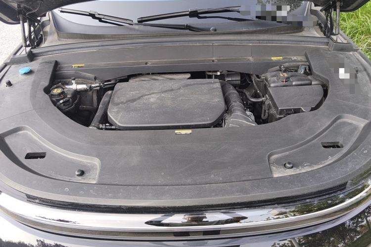 Used Li Auto L7 2023 Pro Model Engine Bay