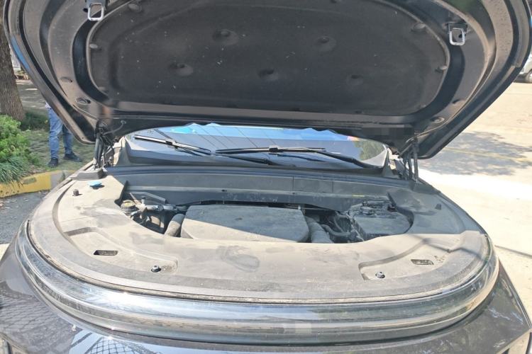 Used Li Auto L7 2023 Air model Engine Bay