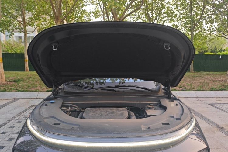 Used Li Auto L7 2023 Pro Model Engine Bay