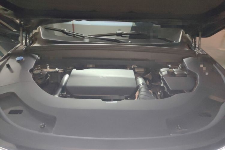 Used Li Auto L7 2023 Pro Model Engine Bay