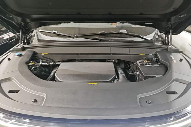 Used Li Auto L7 2023 Air model Engine Bay