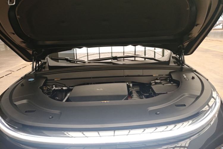 Used Li Auto L7 2023 Pro Model Engine Bay