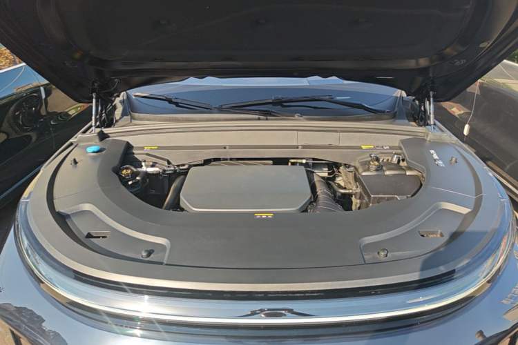 Used Li Auto L7 2023 Pro Model Engine Bay
