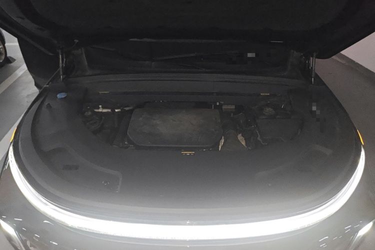 Used Li Auto L7 2023 Pro Model Engine Bay