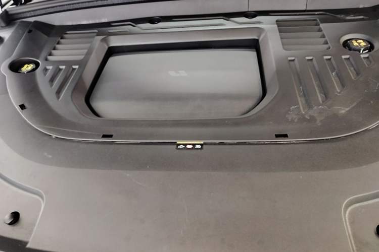 Used Li Auto L7 2023 Max model Engine Bay