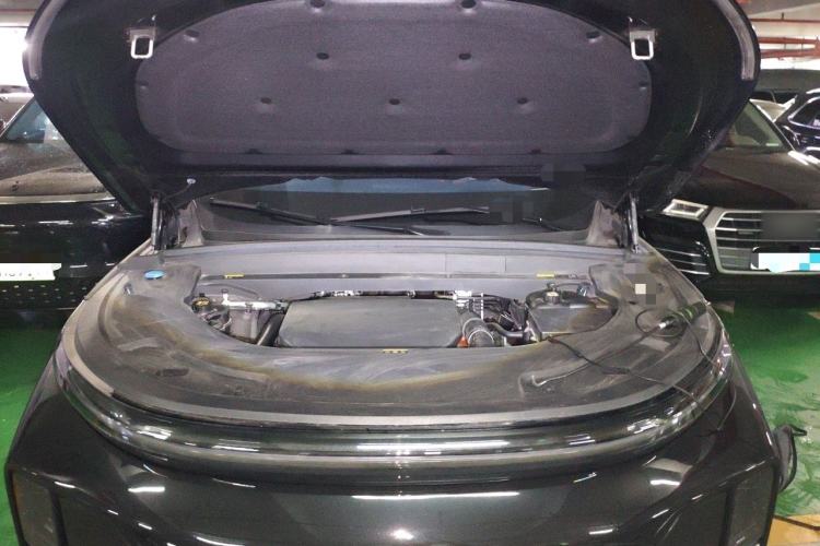 Used Li Auto L7 2023 Pro Model Engine Bay