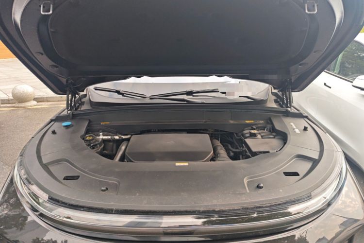 Used Li Auto L7 2023 Pro Model Engine Bay