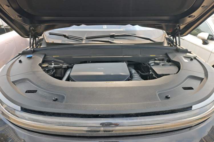 Used Li Auto L7 2023 Air model Engine Bay