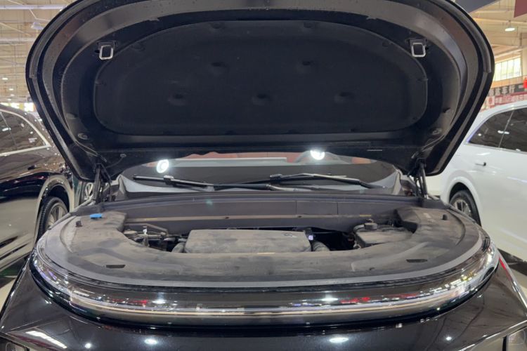 Used Li Auto L7 2023 Pro Model Engine Bay