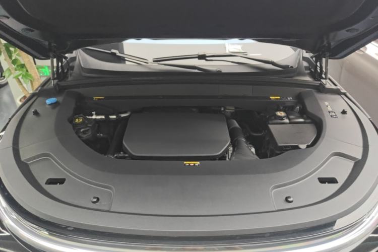 Used Li Auto L7 2023 Max model Engine Bay