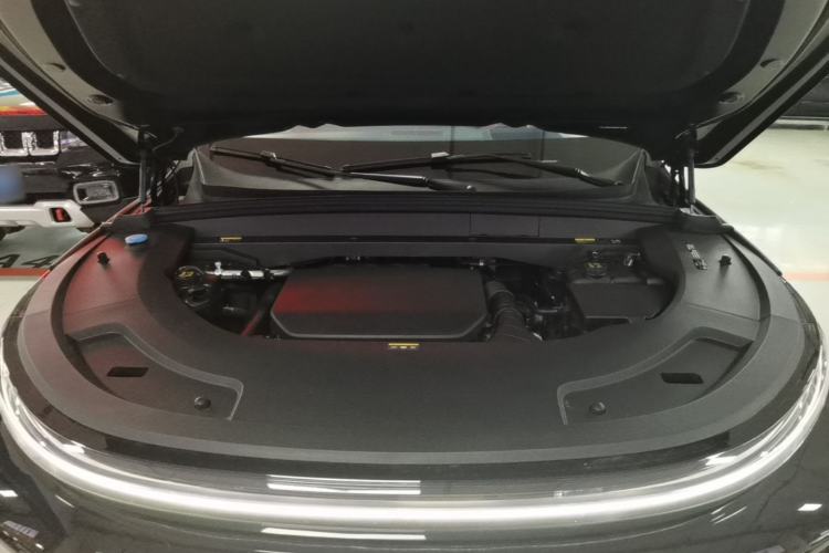 Used Li Auto L7 2023 Pro Model Engine Bay