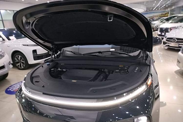 Used Li Auto L7 2023 Max model Engine Bay