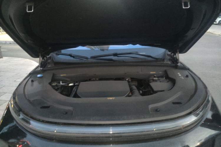 Used Li Auto L7 2023 Pro Model Engine Bay
