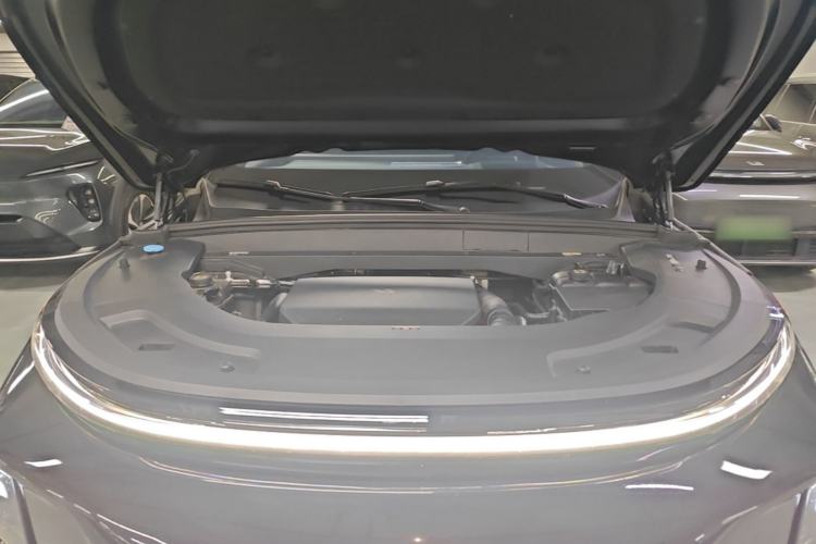 Used Li Auto L7 2023 Pro Model Engine Bay