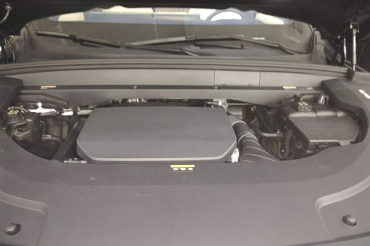 Used Li Auto L7 2023 Pro Model Engine Bay