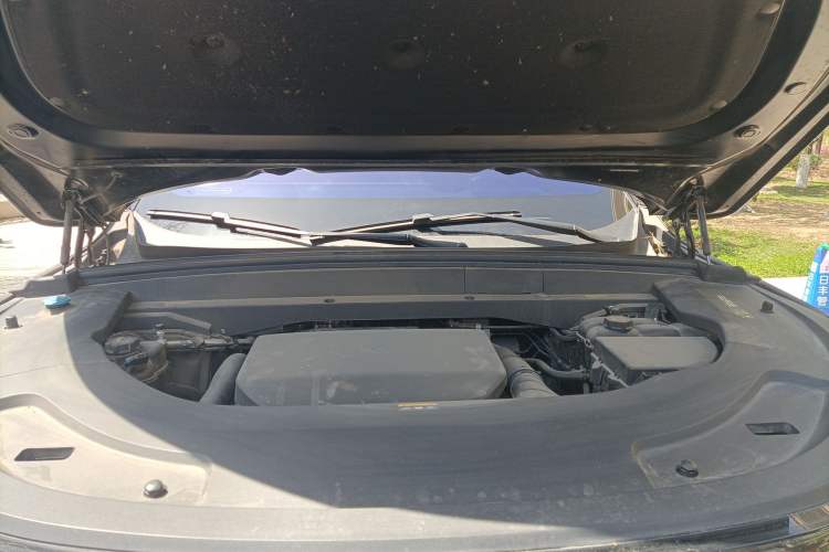 Used Li Auto L7 2023 Pro Model Engine Bay