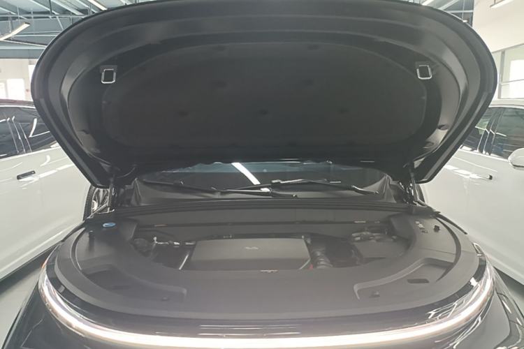 Used Li Auto L7 2023 Pro Model Engine Bay