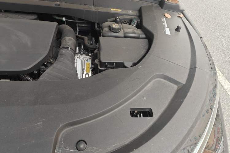 Used Li Auto L7 2023 Pro Model Engine Bay Left