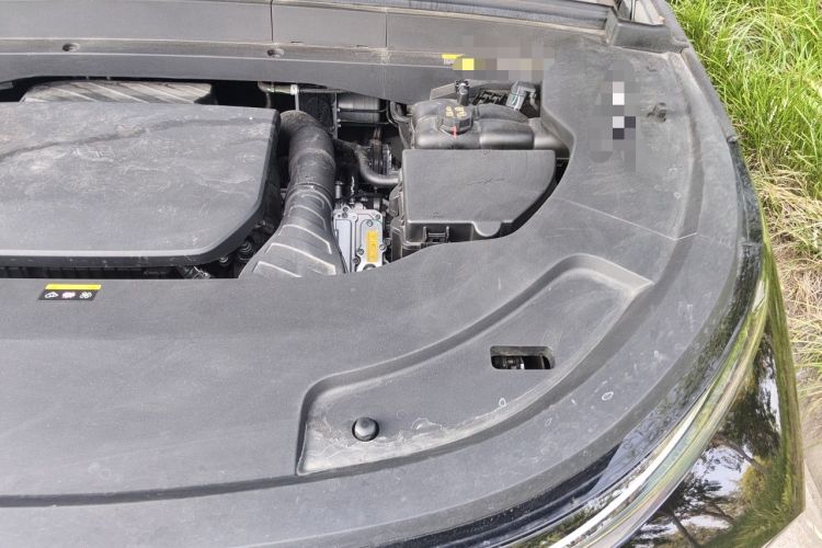 Used Li Auto L7 2023 Pro Model Engine Bay Left