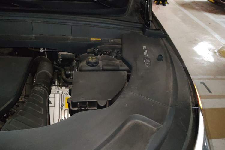 Used Li Auto L7 2023 Air model Engine Bay Left