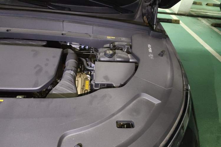 Used Li Auto L7 2023 Max model Engine Bay Left