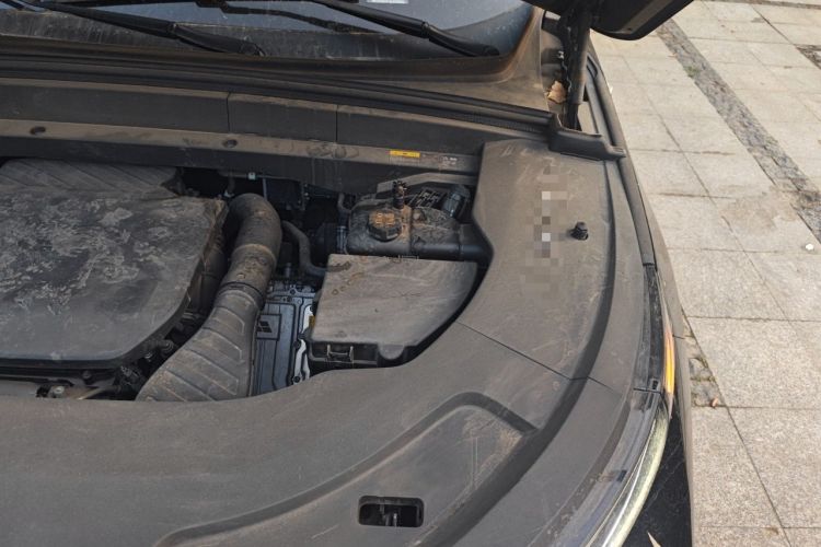 Used Li Auto L7 2023 Pro Model Engine Bay Left