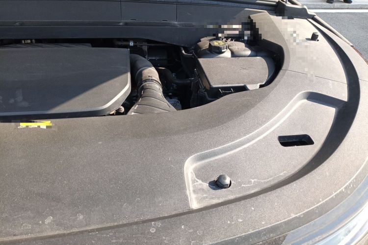 Used Li Auto L7 2023 Pro Model Engine Bay Left