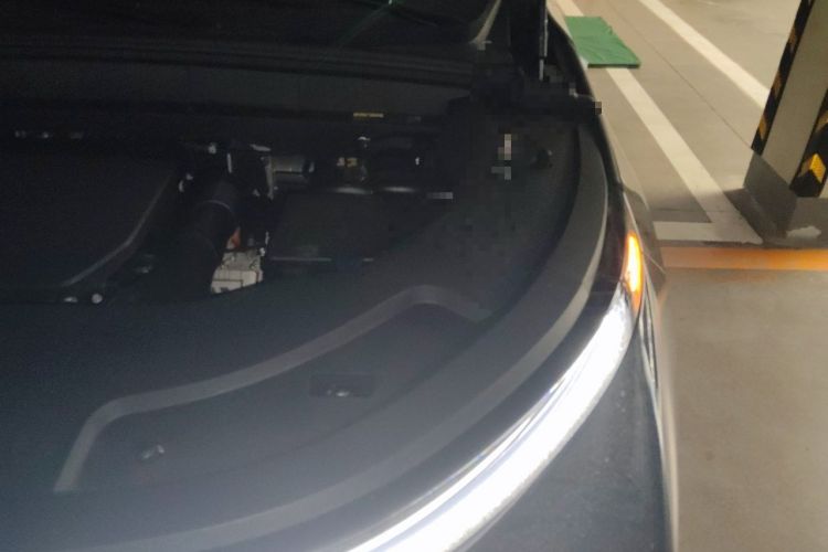 Used Li Auto L7 2023 Pro Model Engine Bay Left