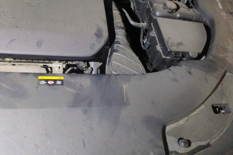 Used Li Auto L7 2023 Air model Engine Bay Left