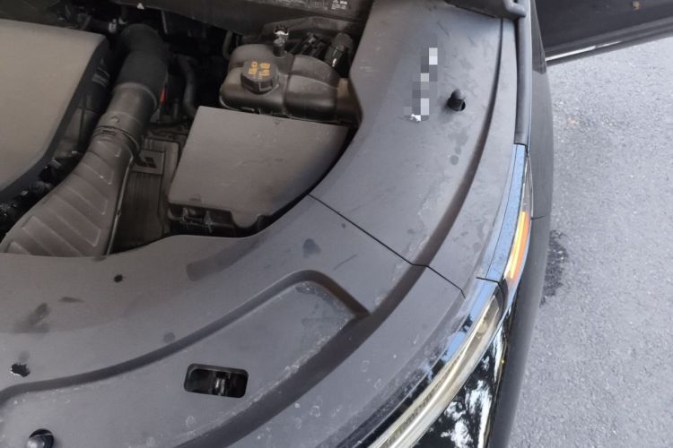 Used Li Auto L7 2023 Pro Model Engine Bay Left