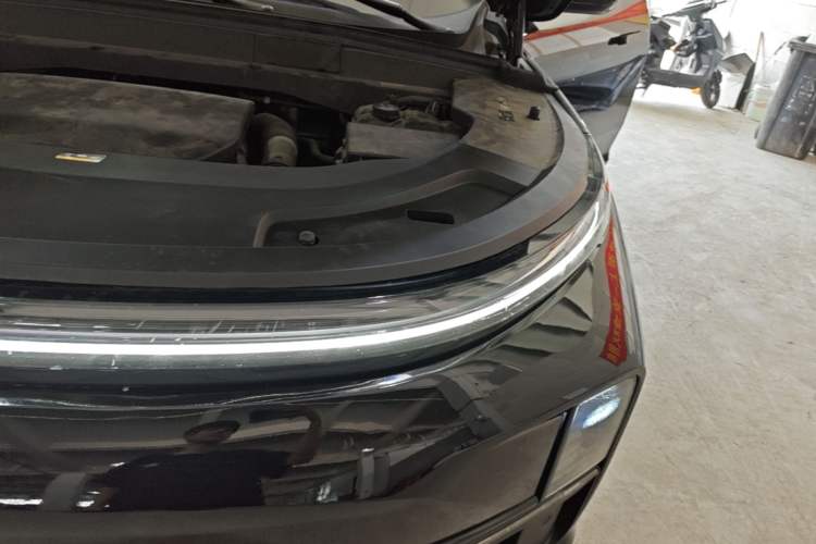 Used Li Auto L7 2023 Air model Engine Bay Left