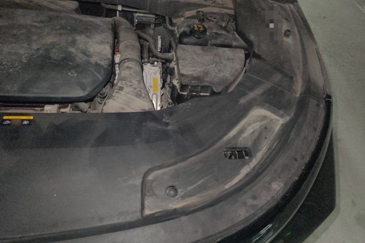 Used Li Auto L7 2023 Pro Model Engine Bay Left