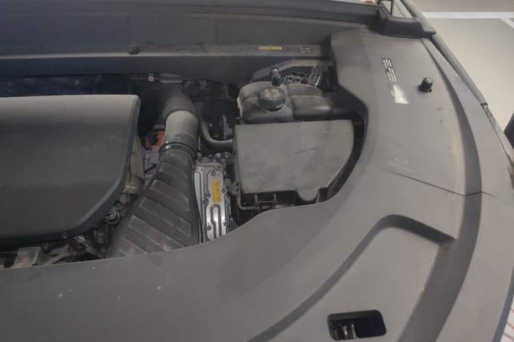 Used Li Auto L7 2023 Pro Model Engine Bay Left