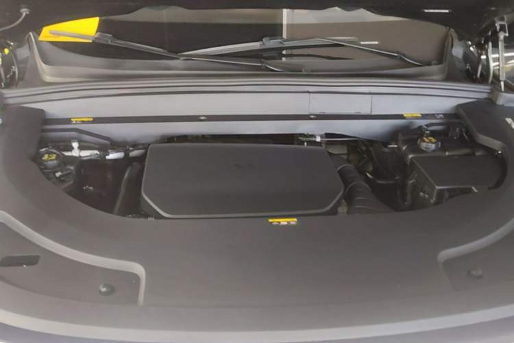 Used Li Auto L7 2023 Air model Engine Bay