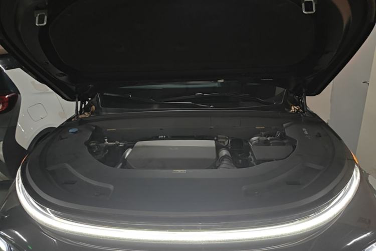 Used Li Auto L7 2023 Max model Engine Bay