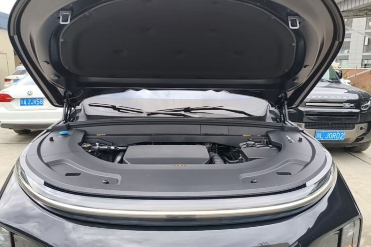 Used Li Auto L7 2023 Pro Model Engine Bay