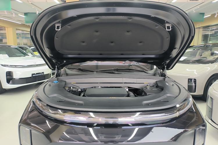 Used Li Auto L7 2023 Pro Model Engine Bay
