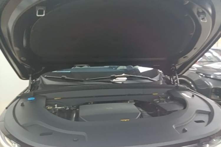 Used Li Auto L7 2023 Max model Engine Bay